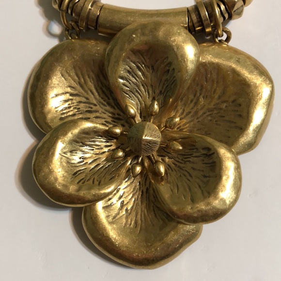 Stella and Dot Bloom Necklace - Picture 8 of 9